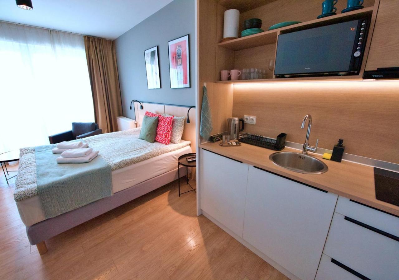 Bk Aparthotel Praga - National Stadium - Comfortable Apartment For 4 People Varsovia Exterior foto