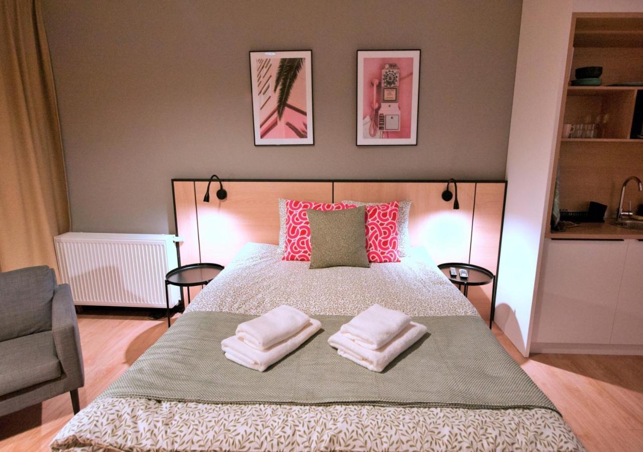 Bk Aparthotel Praga - National Stadium - Comfortable Apartment For 4 People Varsovia Exterior foto
