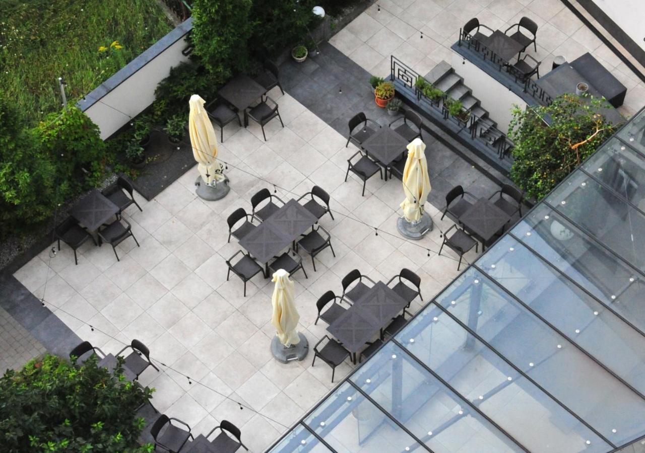 Bk Aparthotel Praga - National Stadium - Comfortable Apartment For 4 People Varsovia Exterior foto